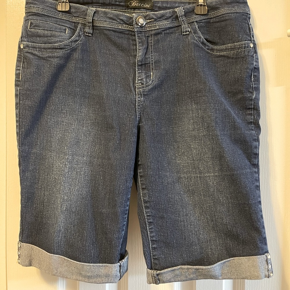 Women’s Baccini Jean Shorts, Size 14P, excellent condition